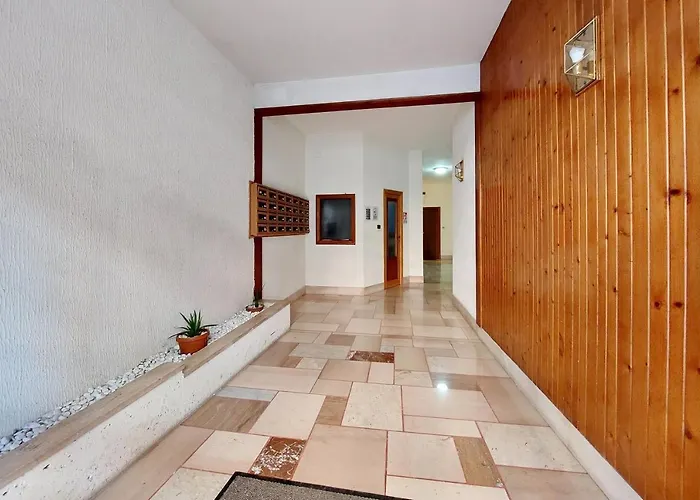 Vatican With Cute Terrace Apartment *
